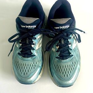 New Balance Support 860 V8